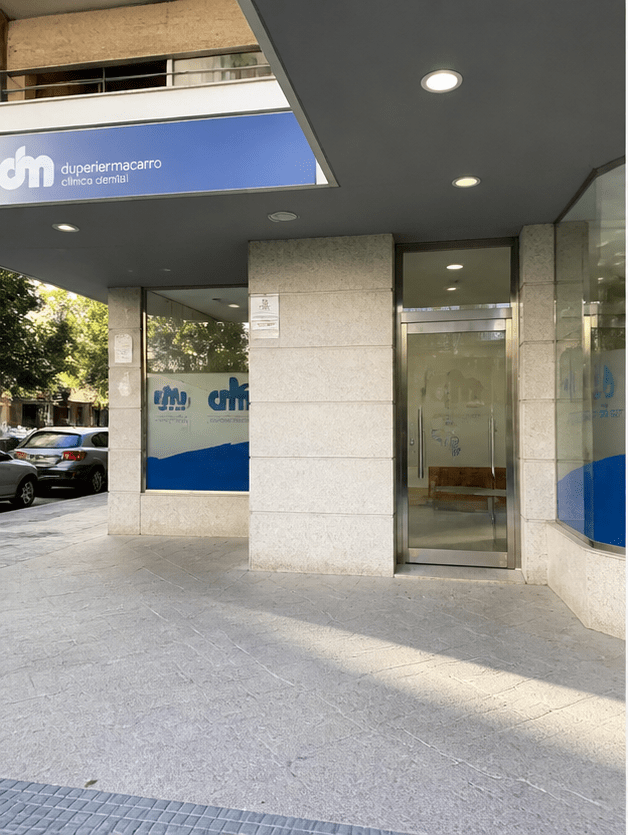 Entrada Clínica Dental Duperier Macarro